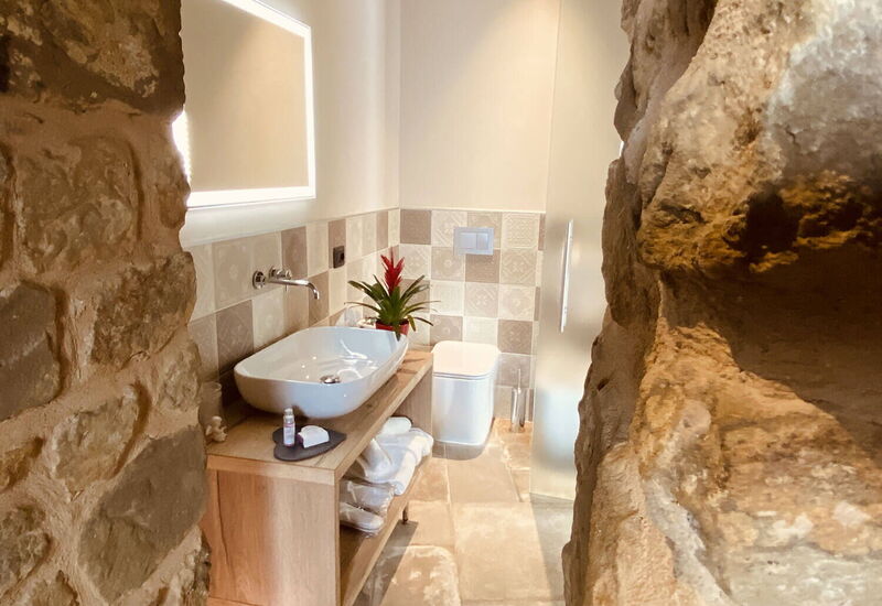 Villa Perfetta: Activities, Amenities, Balcony / Terrace / Patio, Food, Hot Tub, Outdoor, People, Pool, Spring, Summer