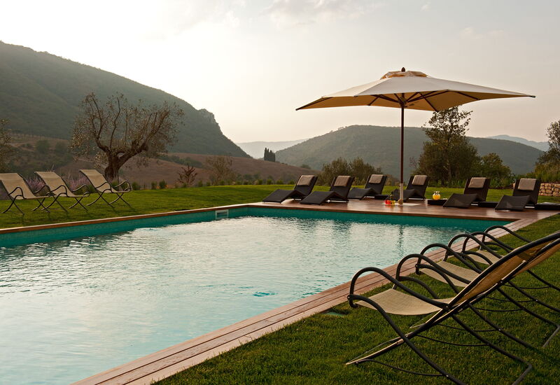 Villa Camino: Aktiviteter, Balkong / terrasse / uteplass, basseng, Eksteriør, Fasiliteter, Sommer, Vår