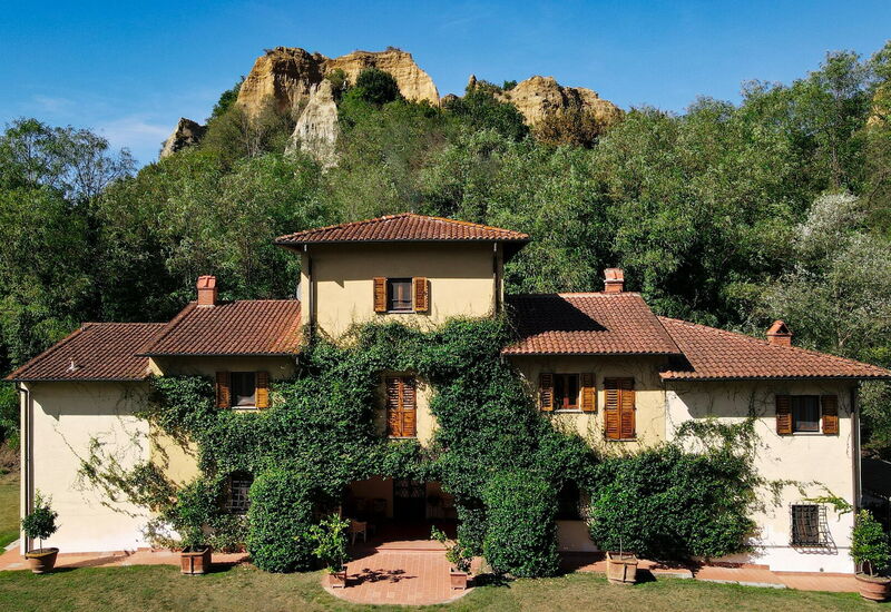 Villa Fortezza: Aktiviteter, Balkong / terrasse / uteplass, basseng, Eksteriør, Fasiliteter, Hage, Sommer, Vår, Velferd