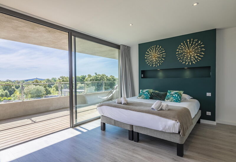 Villa Del Portovecchio: Activities, Amenities, Balcony / Terrace / Patio, Building Exterior, Spring, Summer