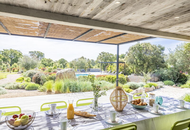 Villa Del Portovecchio: Activities, Amenities, Balcony / Terrace / Patio, Building Exterior, Spring, Summer