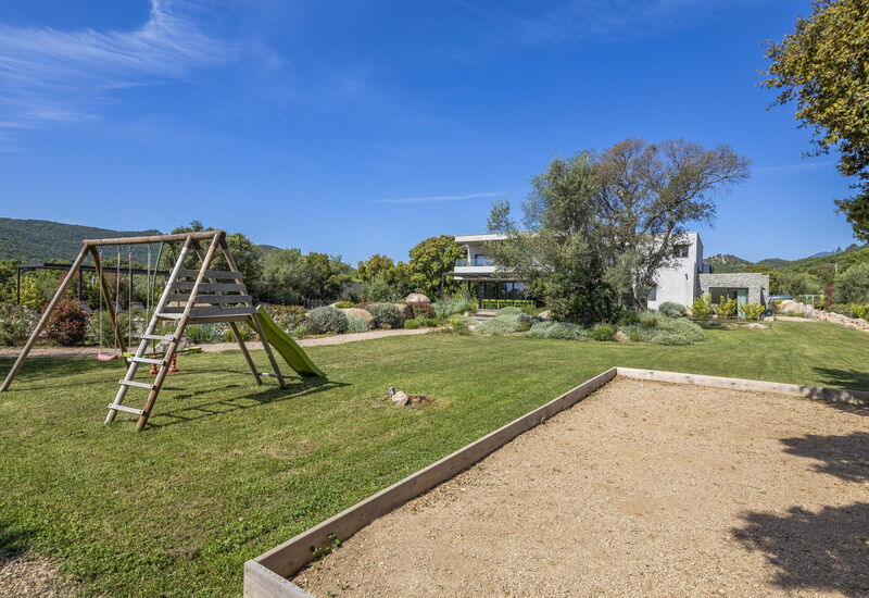 Villa Del Portovecchio: Activities, Amenities, Balcony / Terrace / Patio, Building Exterior, Spring, Summer