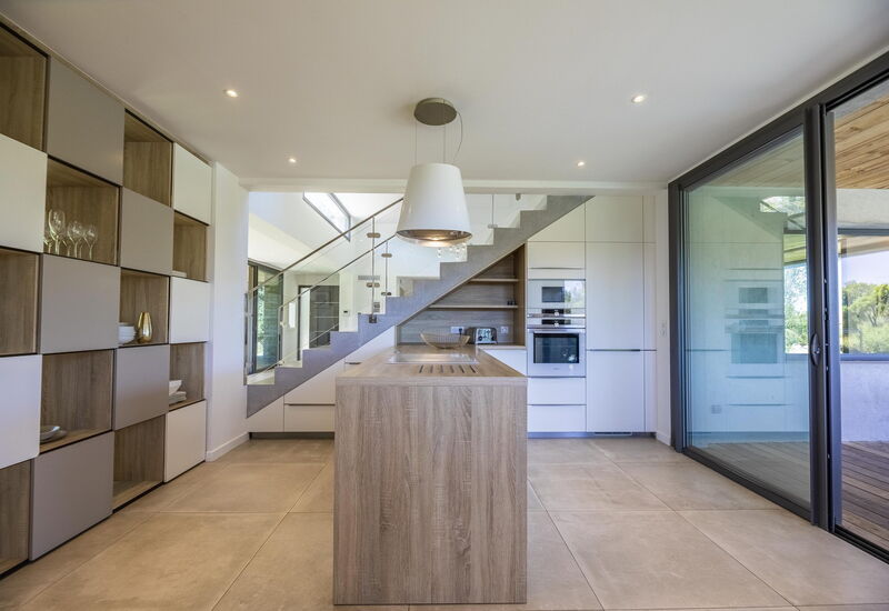 Villa Del Portovecchio: Activities, Amenities, Balcony / Terrace / Patio, Building Exterior, Spring, Summer