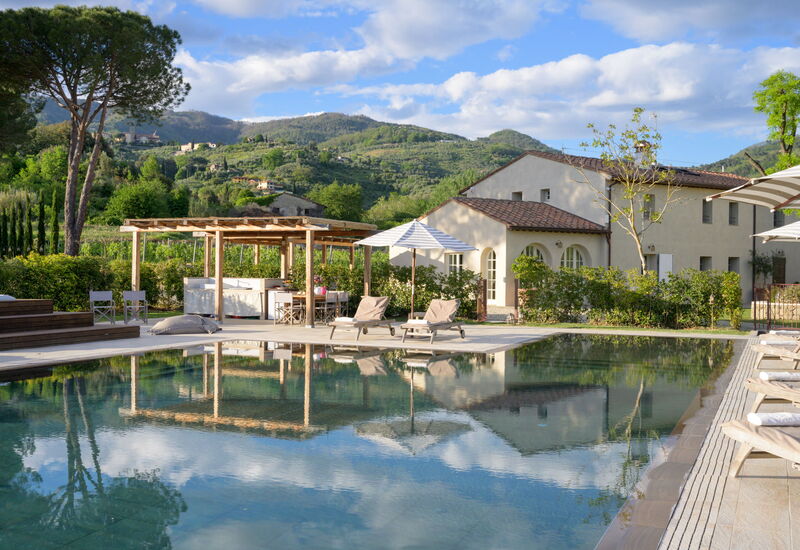 Villa Collalto 12: Aktiviteter, Balkong / terrasse / uteplass, Eksteriør, Fasiliteter, Hage, Hovedinngang, Mat, Sommer, Vår