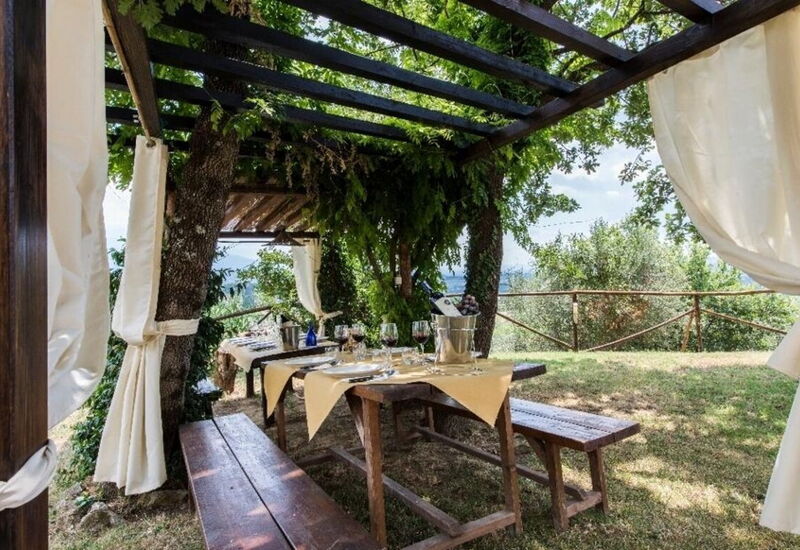 Villa Dallara: Buitenkanten, Lente, Tuin, Voorzieningen, Welzijn, Zomer, zwembad