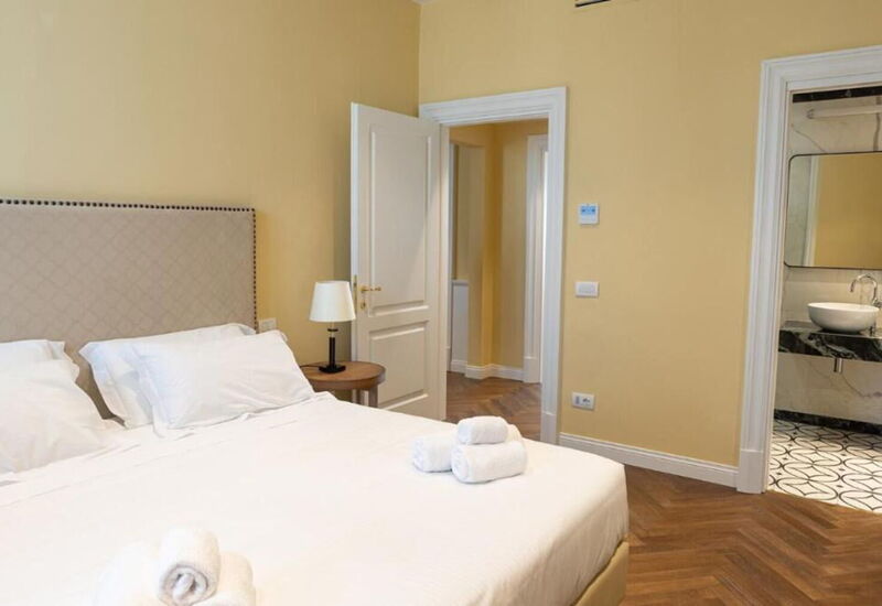 Torrigiani Corso Cinque: Activities, Bathroom, Building Exterior, City, Facilities, Kitchen, Living Room, Room Detail, Spring, Summer