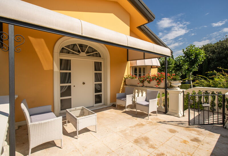 Villa Aldrovandi: Activities, Amenities, Balcony / Terrace / Patio, Building Exterior, Facilities, Garden, Outdoor, Pool, Spring, Summer