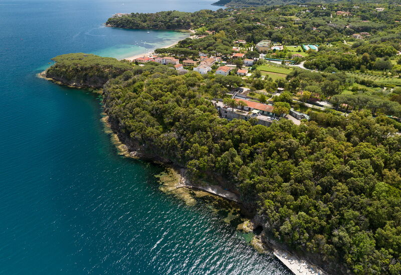 Villa Porto Azzurro: Activiteiten, Balkon / terras / patio, Buitenkanten, Keer bekeken, Lente, stad, Voorzieningen, Welzijn, Zomer