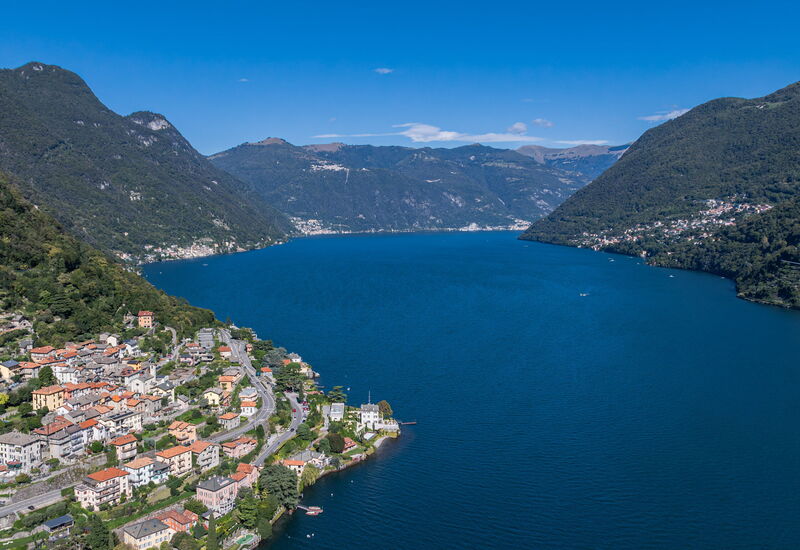 Villa Maestosa: Aktiviteter, basseng, boblebad, Eksteriør, Fasiliteter, Hage, Hovedinngang, Planimetría, Sommer, Vår