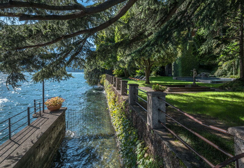 Villa Maestosa: Aktiviteter, basseng, boblebad, Eksteriør, Fasiliteter, Hage, Hovedinngang, Planimetría, Sommer, Vår