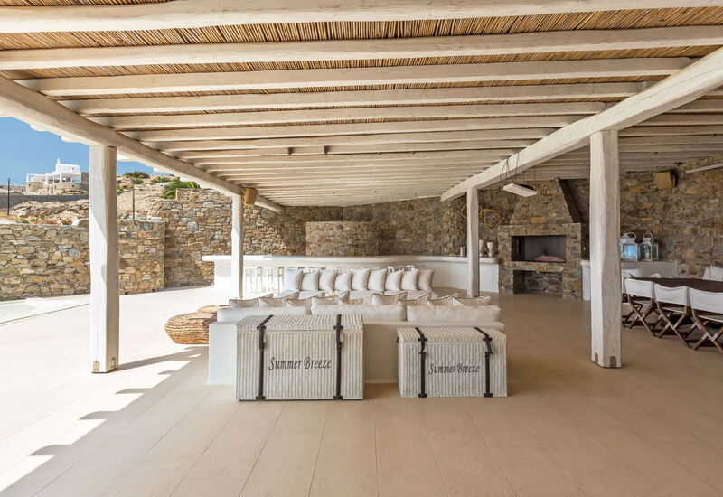 Divina: Activities, Amenities, Building Exterior, Pool, Spring, Summer