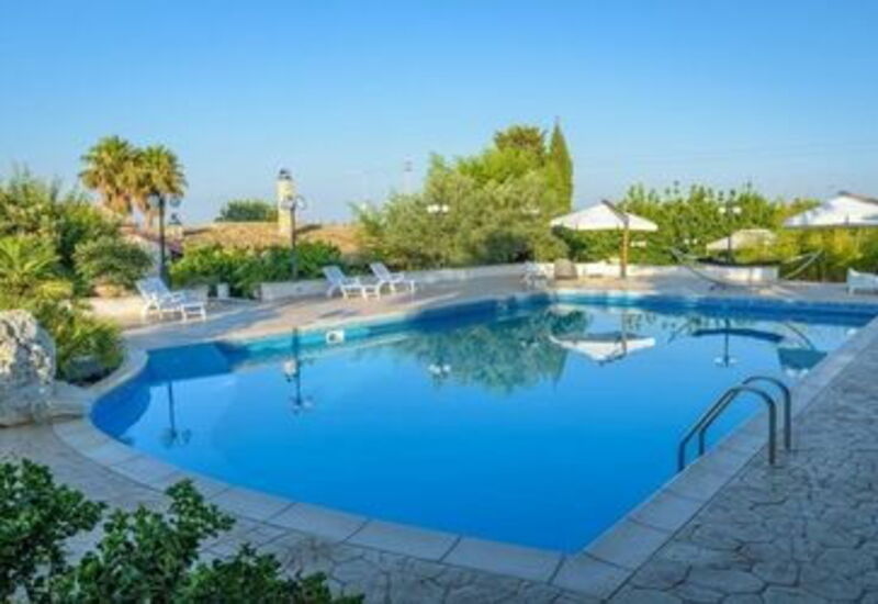 Villa Chiaramonte: Activities, Amenities, Balcony / Terrace / Patio, Pool, Spring, Summer