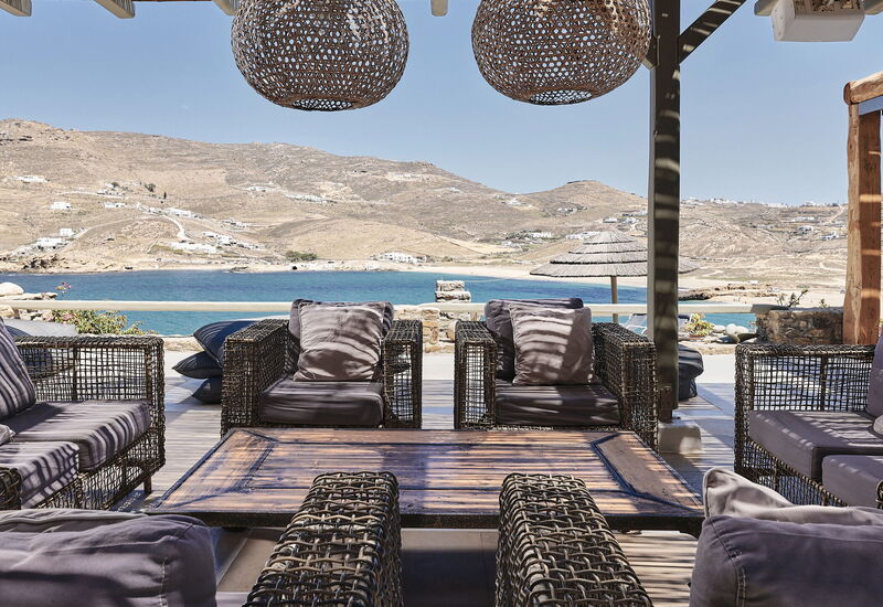 Kyma: Aktiviteter, basseng, Eksteriør, Fasiliteter, Hage, Sommer, Vår