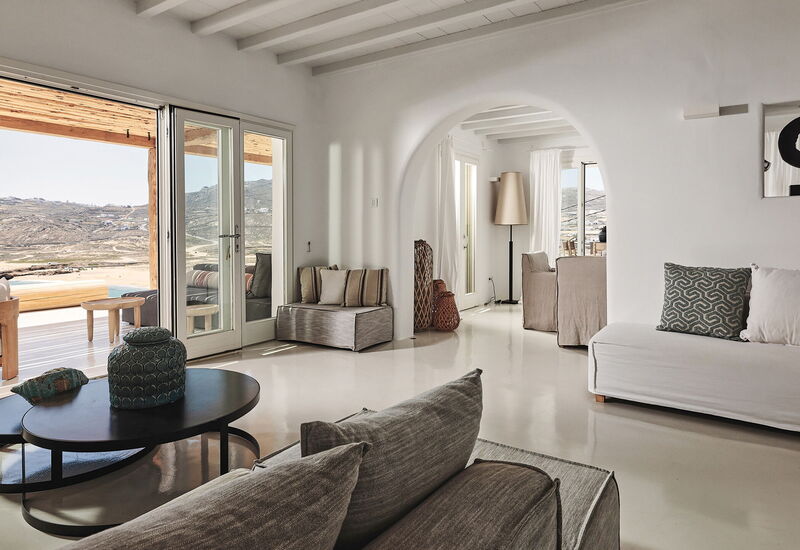 Kyma: Aktiviteter, basseng, Eksteriør, Fasiliteter, Hage, Sommer, Vår