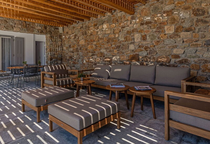 Sara's Garden: Activities, Amenities, Building Exterior, Main Entrance, Pool, Spring, Summer