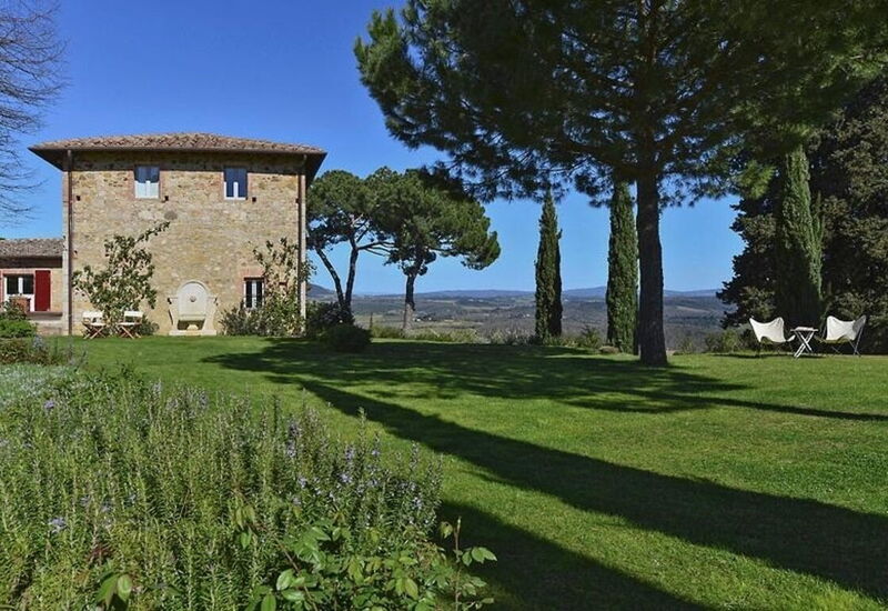 Villa Cerreto: Activities, Building Exterior, Garden, Hot Tub, Pool, Scenic View, Spring, Summer