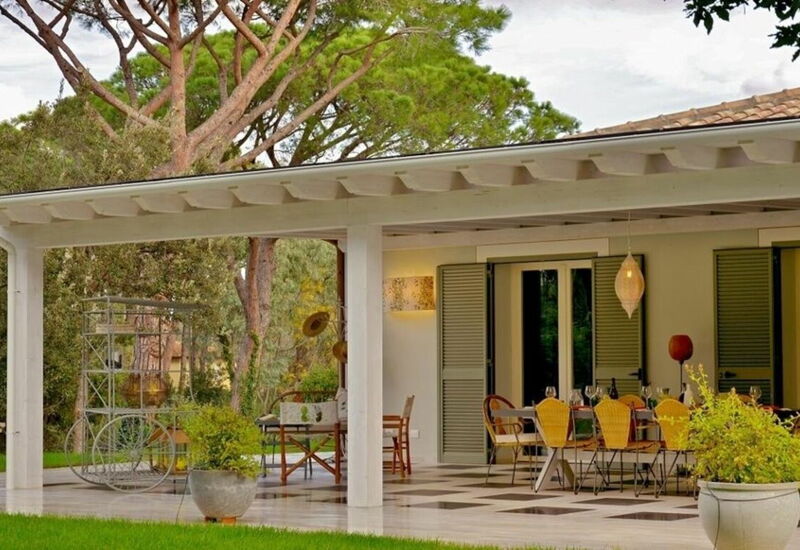 Villa Verde Beach: Amenities, Balcony / Terrace / Patio, Building Exterior, Garden, Outdoor, Spring, Summer