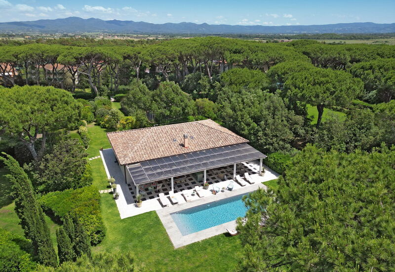 Villa Verde Beach: Amenities, Balcony / Terrace / Patio, Building Exterior, Garden, Outdoor, Spring, Summer