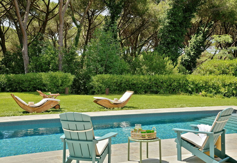 Villa Verde Beach: Amenities, Balcony / Terrace / Patio, Building Exterior, Garden, Outdoor, Spring, Summer