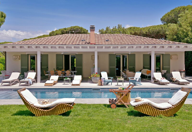 Villa Verde Beach: Amenities, Balcony / Terrace / Patio, Building Exterior, Garden, Outdoor, Spring, Summer