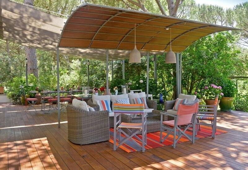 Villa Bibbona: Balkong / terrasse / uteplass, basseng, Eksteriør, Hage, Sommer, Utendørs, Vår