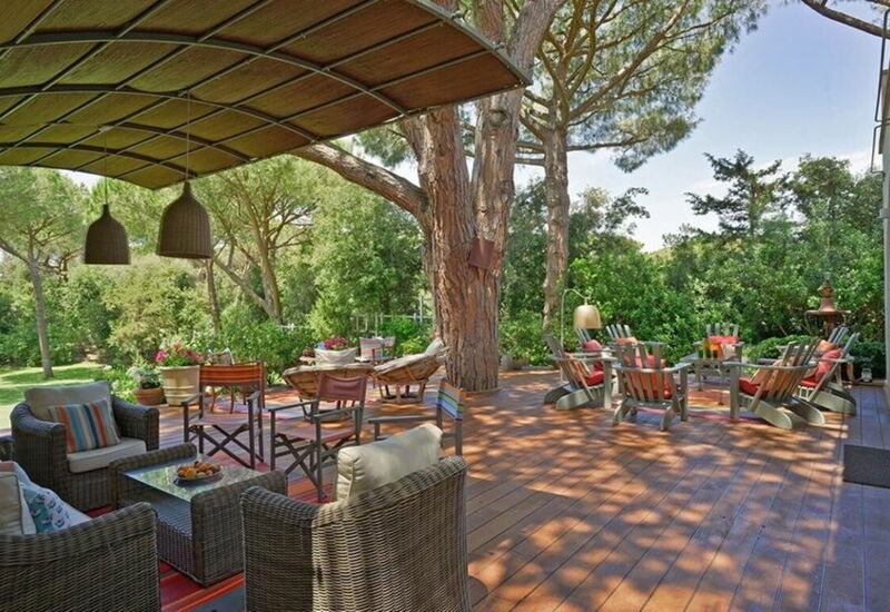 Villa Bibbona: Balkong / terrasse / uteplass, basseng, Eksteriør, Hage, Sommer, Utendørs, Vår