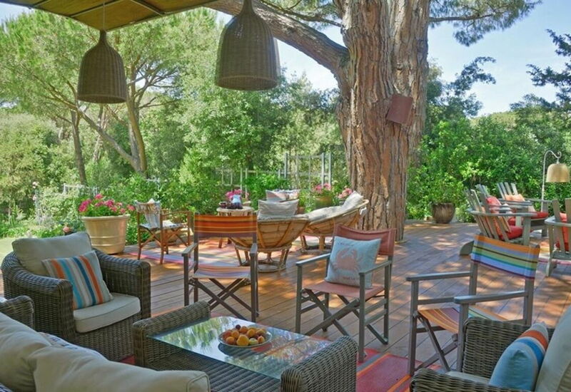 Villa Bibbona: Balkong / terrasse / uteplass, basseng, Eksteriør, Hage, Sommer, Utendørs, Vår