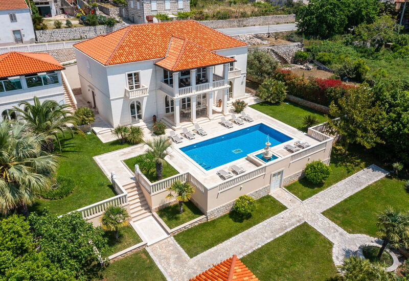 Villa Azure