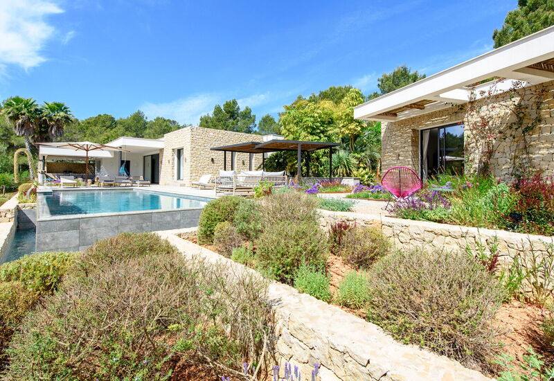 Marivel: Aktiviteter, Balkong / terrasse / uteplass, basseng, Eksteriør, Hage, Hovedinngang, Sommer, Vår