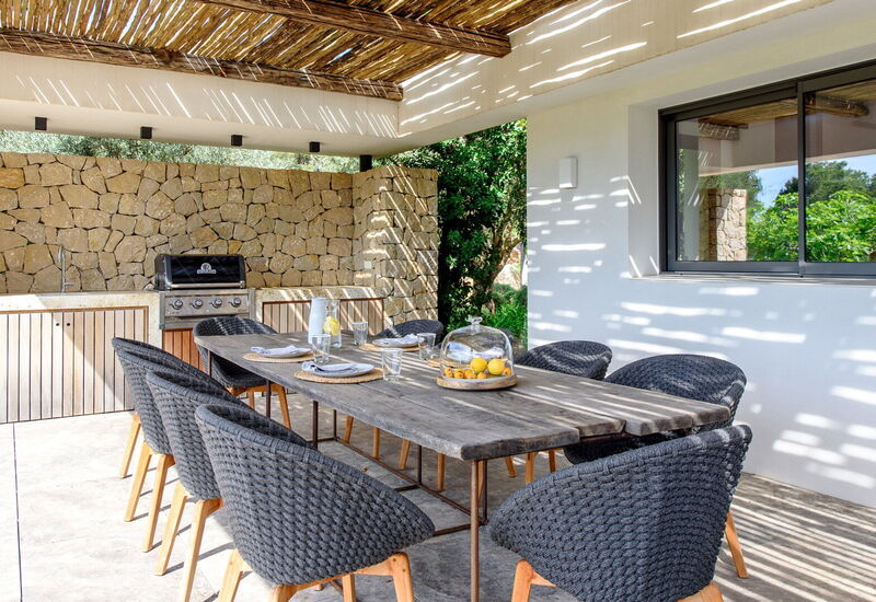 Marivel: Aktiviteter, Balkong / terrasse / uteplass, basseng, Eksteriør, Hage, Hovedinngang, Sommer, Vår