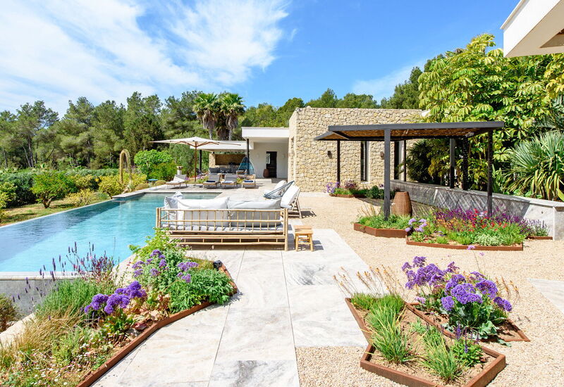 Marivel: Aktiviteter, Balkong / terrasse / uteplass, basseng, Eksteriør, Hage, Hovedinngang, Sommer, Vår