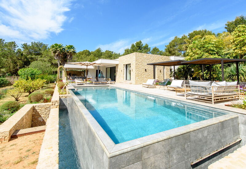 Marivel: Aktiviteter, Balkong / terrasse / uteplass, basseng, Eksteriør, Hage, Hovedinngang, Sommer, Vår