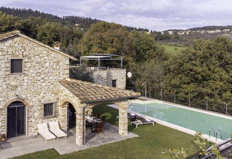 Villa Le Croci: Aktiviteter, Balkong / terrasse / uteplass, basseng, Eksteriør, Fasiliteter, Hovedinngang, Romdetaljer, Sommer, Vår