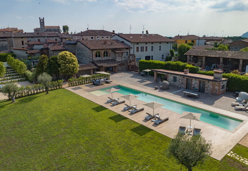 Villa Mocasina: Activities, Amenities, Balcony / Terrace / Patio, Building Exterior, Golf, Pool, Spring, Summer, Wellness