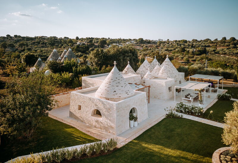 Villa Cisterna: Activities, Amenities, Balcony / Terrace / Patio, Bathroom, Building Exterior, Facilities, Garden, Pool, Spring, Summer