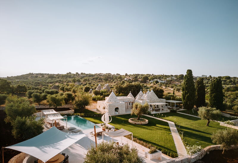 Villa Cisterna: Activities, Amenities, Balcony / Terrace / Patio, Bathroom, Building Exterior, Facilities, Garden, Pool, Spring, Summer