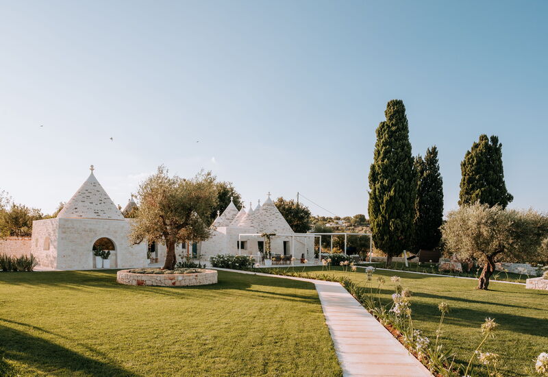 Villa Cisterna: Activities, Amenities, Balcony / Terrace / Patio, Bathroom, Building Exterior, Facilities, Garden, Pool, Spring, Summer