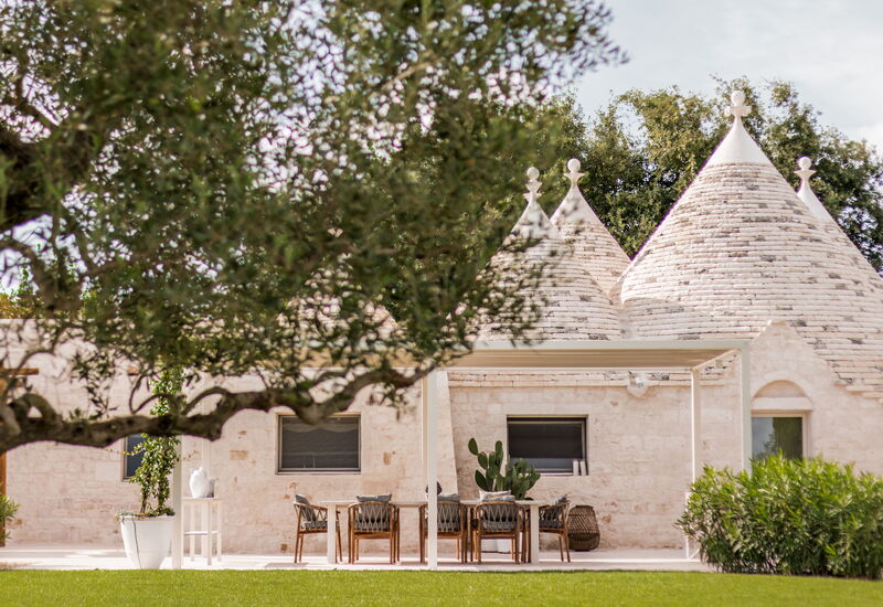 Villa Cisterna: Activities, Amenities, Balcony / Terrace / Patio, Bathroom, Building Exterior, Facilities, Garden, Pool, Spring, Summer