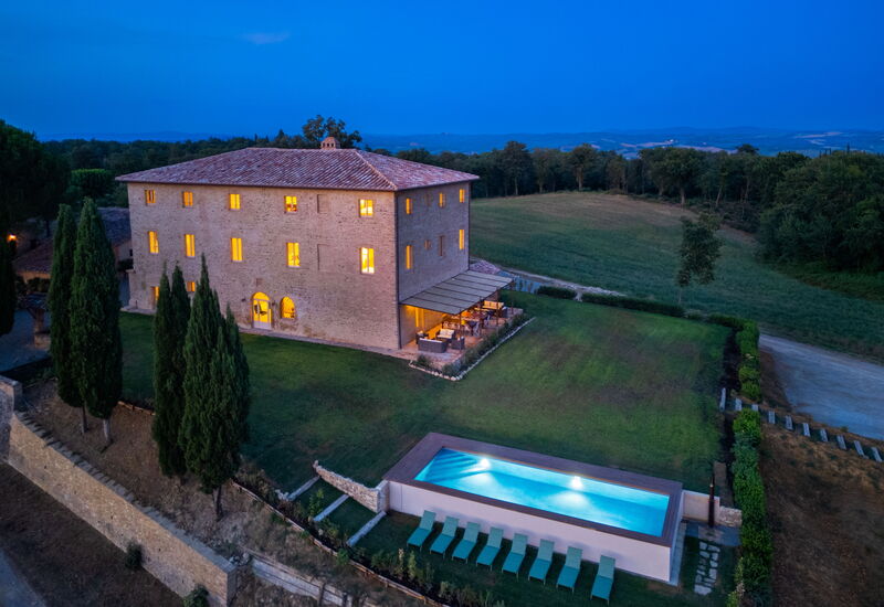 Villa Montello: Activities, Amenities, Building Exterior, Facilities, Main Entrance, Pool, Spring, Summer, Wellness