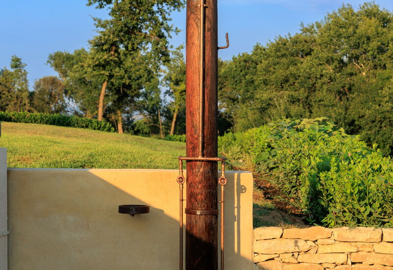 Villa Montello: Activities, Amenities, Building Exterior, Facilities, Main Entrance, Pool, Spring, Summer, Wellness