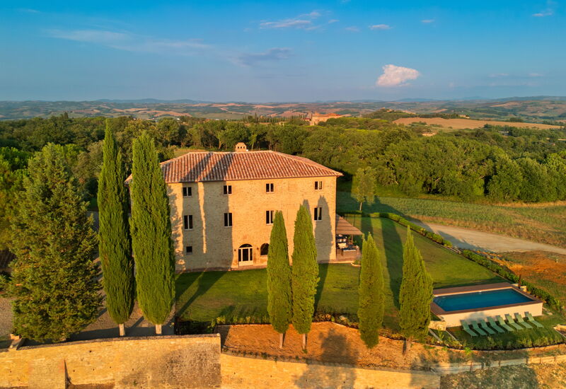 Villa Montello: Activities, Amenities, Building Exterior, Facilities, Main Entrance, Pool, Spring, Summer, Wellness