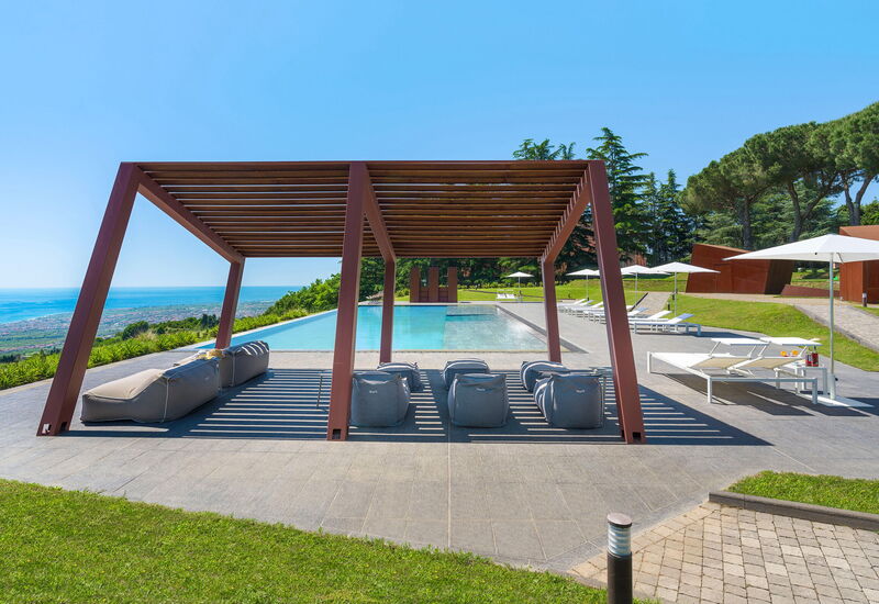 Villa Lime: Activités, Balcon / Terrasse / Patio, Entrée principale, Été, Extérieurs, jacuzzi, Jardin, Printemps