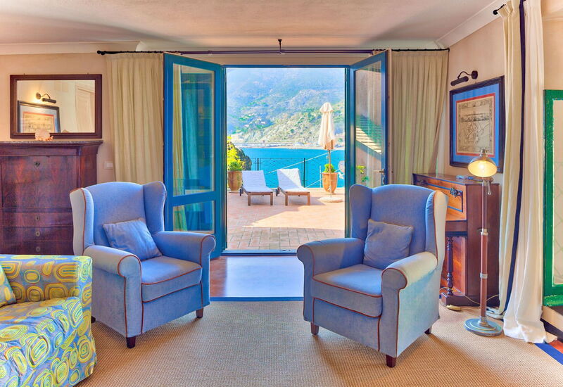 Villa Pedra: Activities, Balcony / Terrace / Patio, Building Exterior, Facilities, Garden, Kitchen, Main Entrance, Spring, Summer