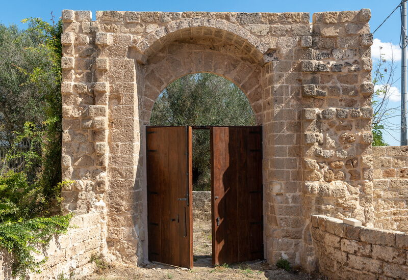 Villa Arabesque: Activities, Balcony / Terrace / Patio, Building Exterior, Hot Tub, Main Entrance, Outdoor, Pool, Spring, Summer