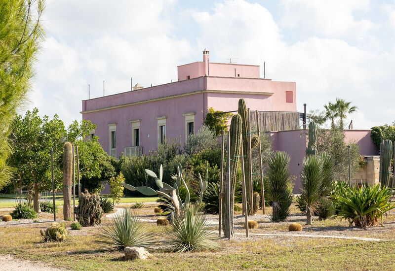 Villa Arabesque: Activities, Balcony / Terrace / Patio, Building Exterior, Hot Tub, Main Entrance, Outdoor, Pool, Spring, Summer