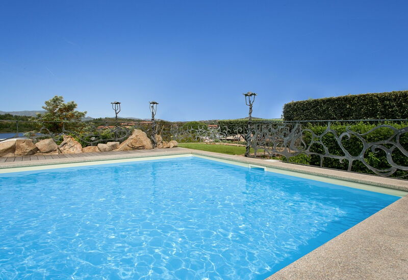 Villa Martini: Aktiviteter, Balkong / terrasse / uteplass, basseng, Eksteriør, Fasiliteter, Romdetaljer, Sommer, Vår